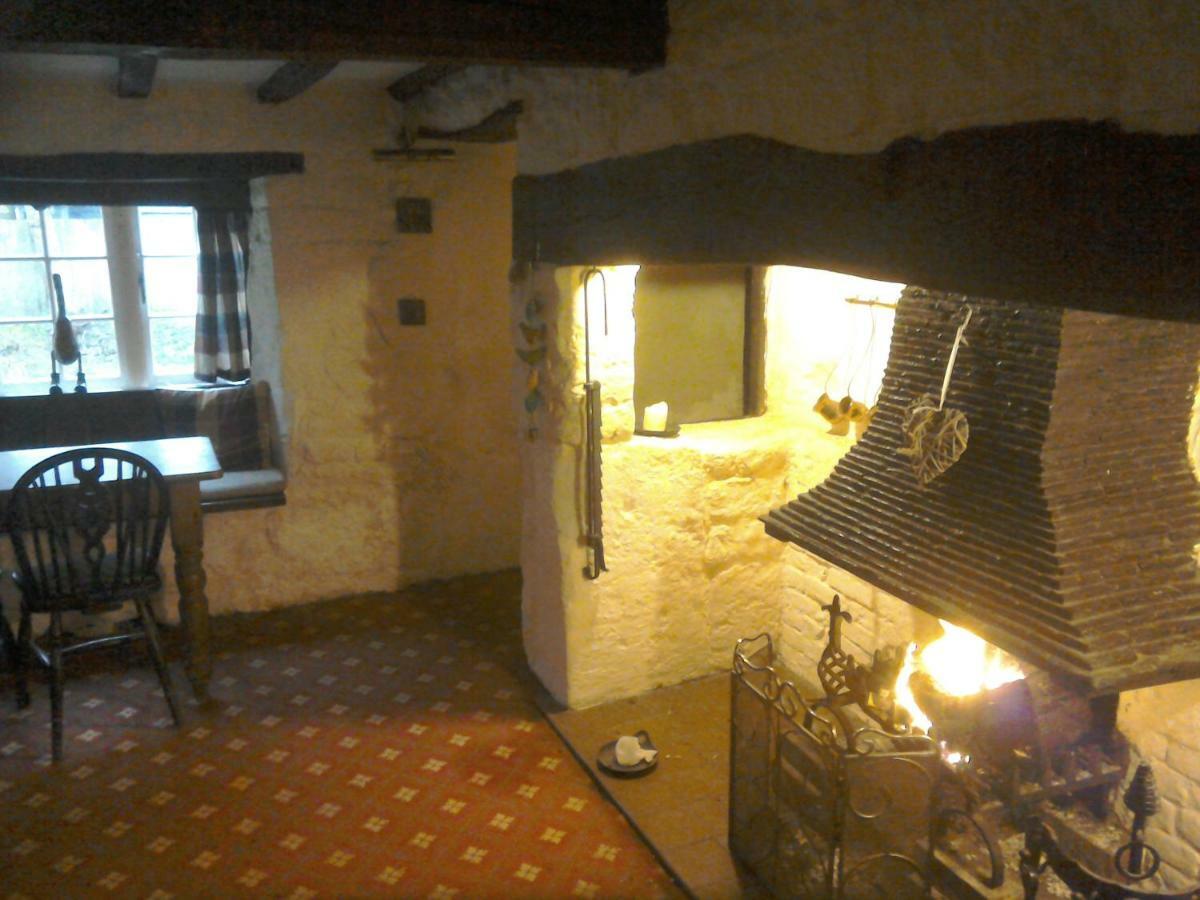 The Crown Inn Alvediston Eksteriør billede