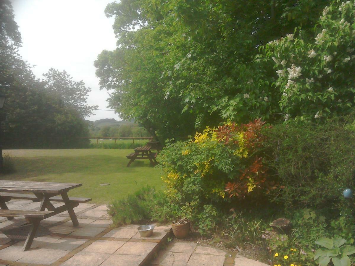 The Crown Inn Alvediston Eksteriør billede